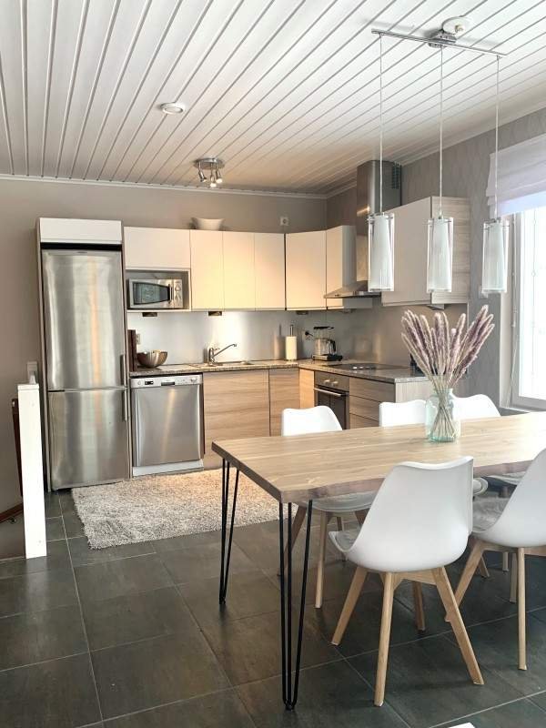 24a89449-8bcb-49d6-b9b4-5ff37cb5257e