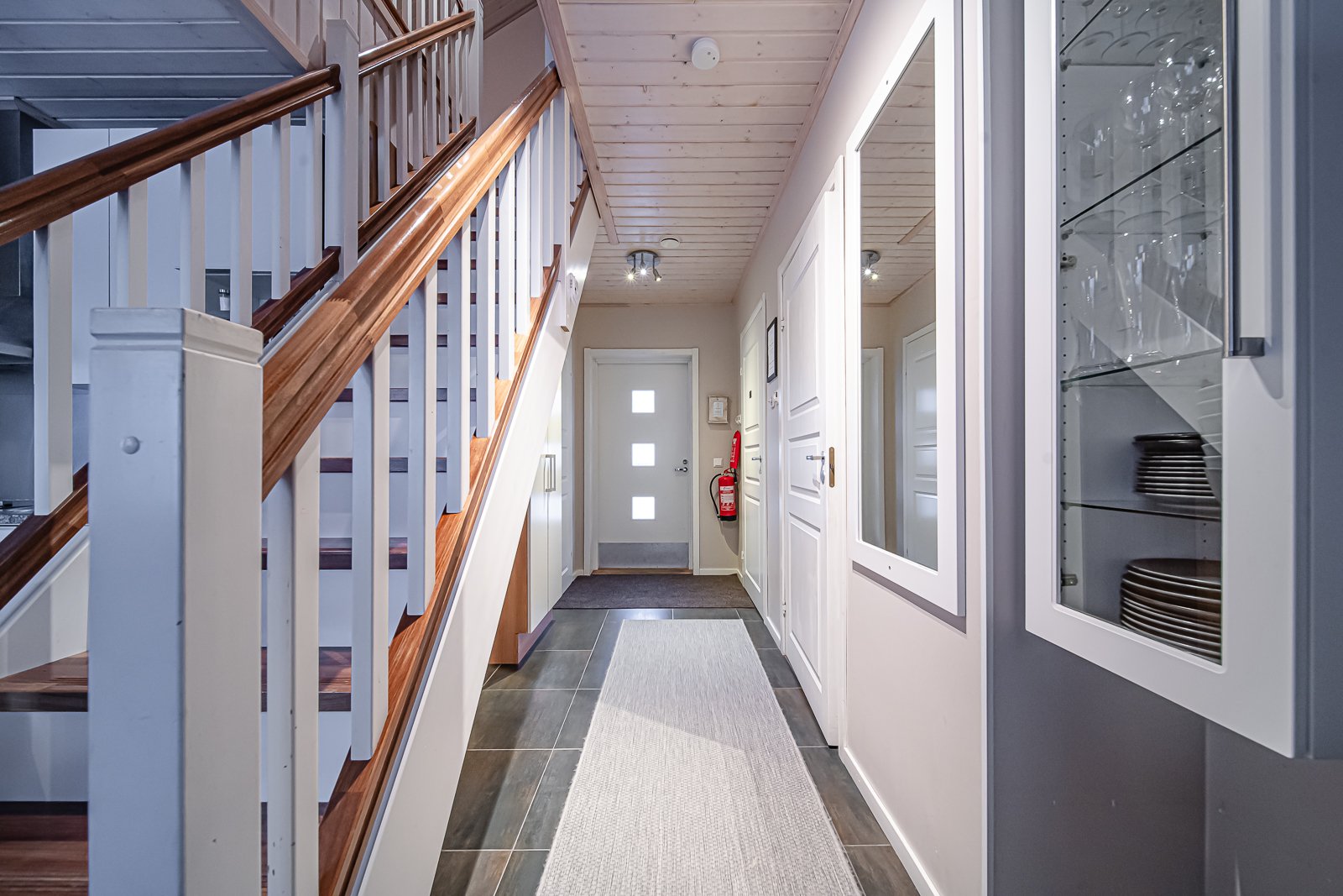 64f28953-ff29-428f-b930-33742fede03d