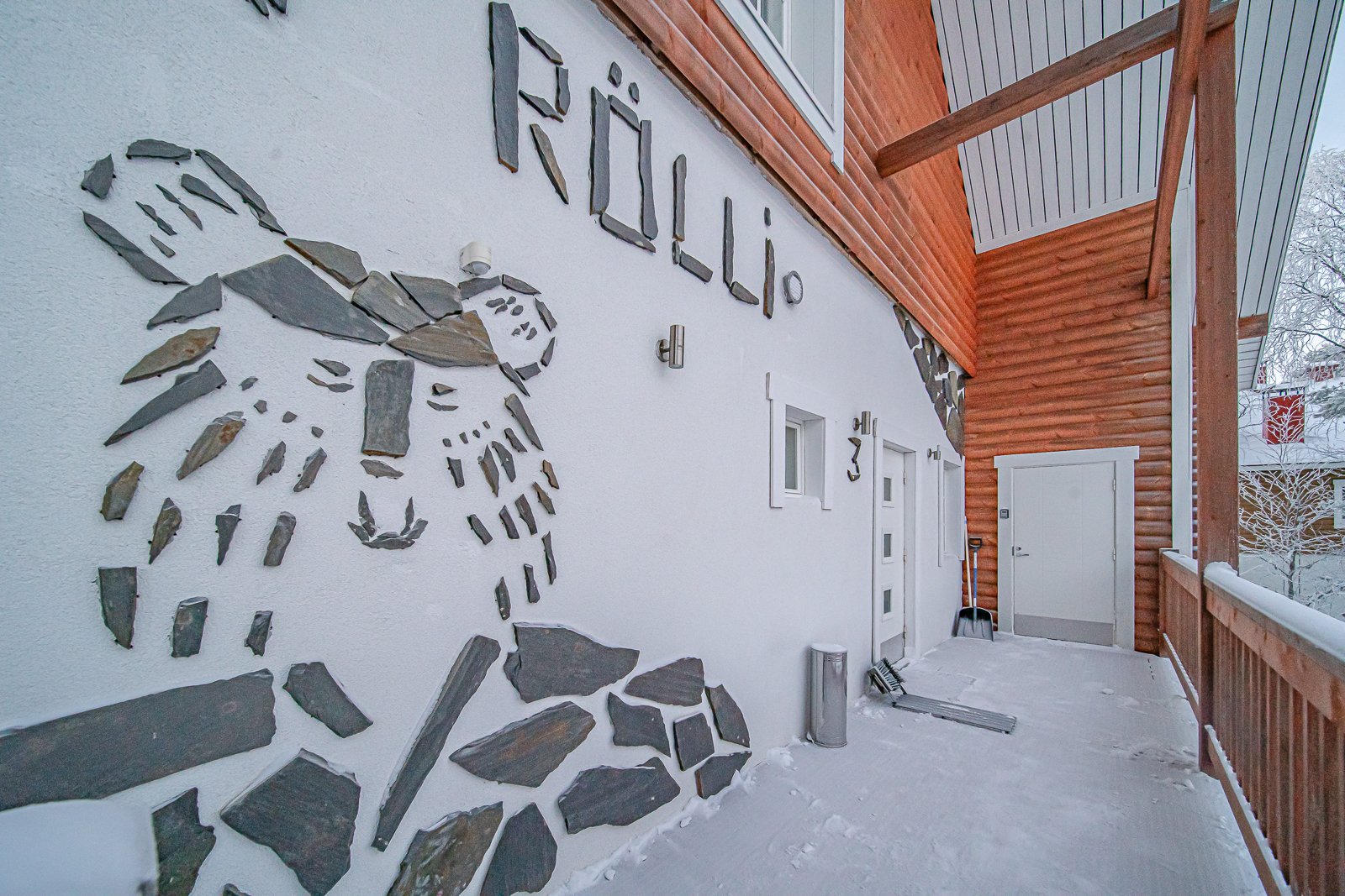 8fd8de91-9f8e-4fb5-8ee2-c430de6a4aa5