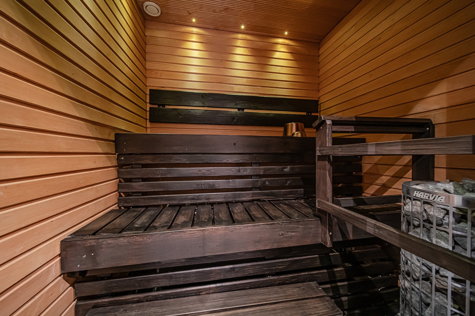 9253bf24-bbb3-476b-8345-77d61ff936c6