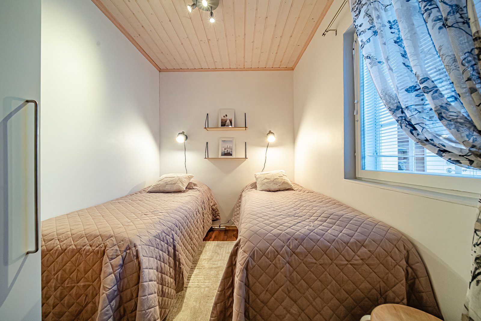 afa32bec-6d53-4138-8618-e1ee82f0b125