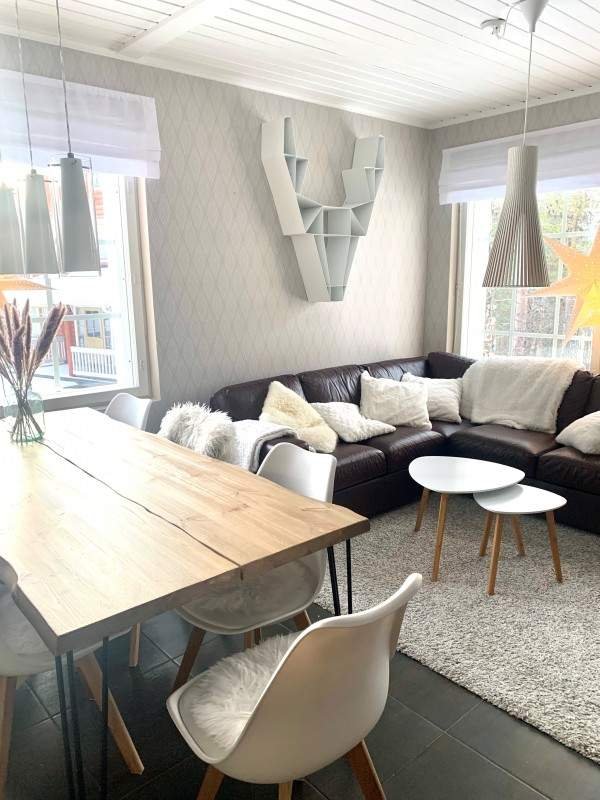 d06ddf11-745e-4d12-893d-e62a895e248e