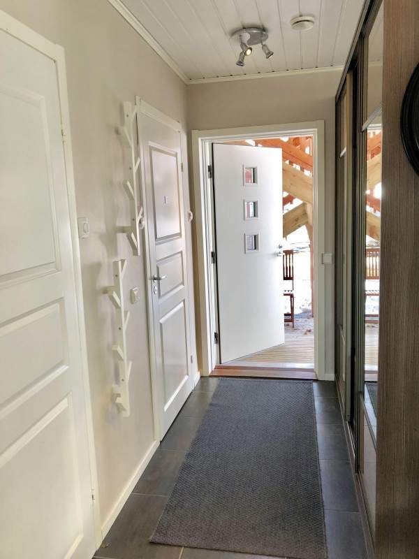 e4b61fe4-a684-4642-92fb-7fd5f8ed6012